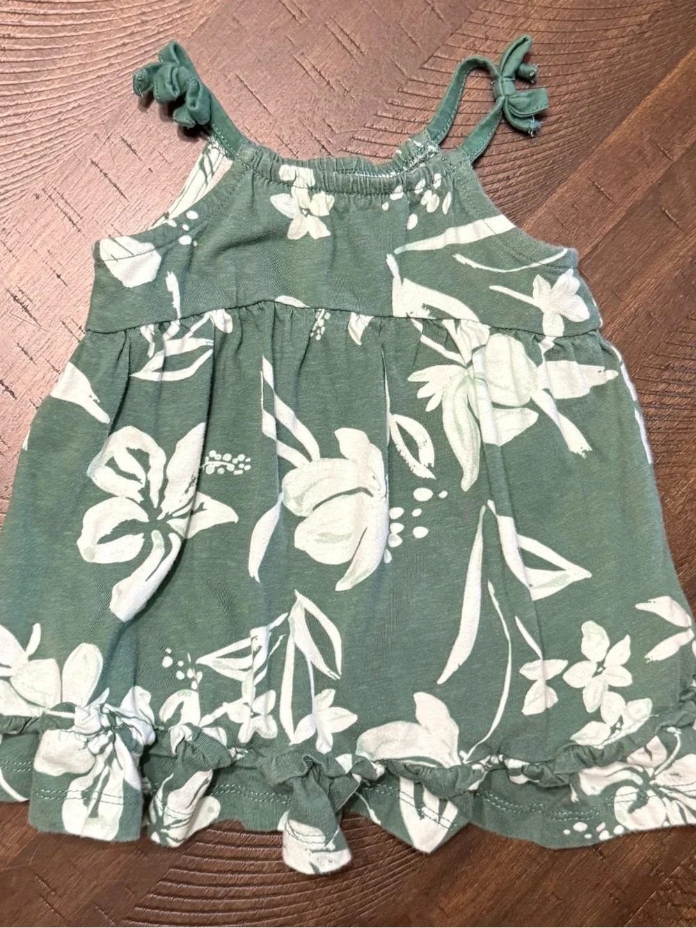 Carter's Green Floral Ruffle-Cuff Tank